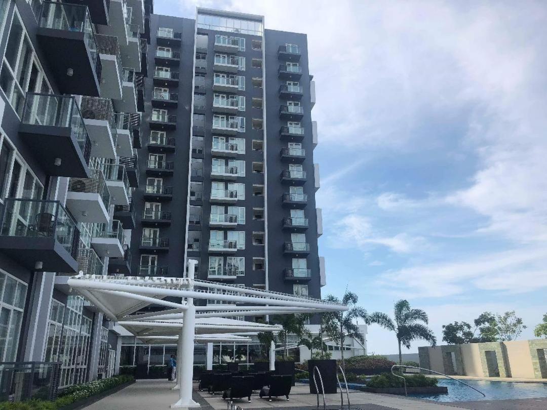 One Pacific Residence Condominium Tower C-16N Île de Mactan Extérieur photo